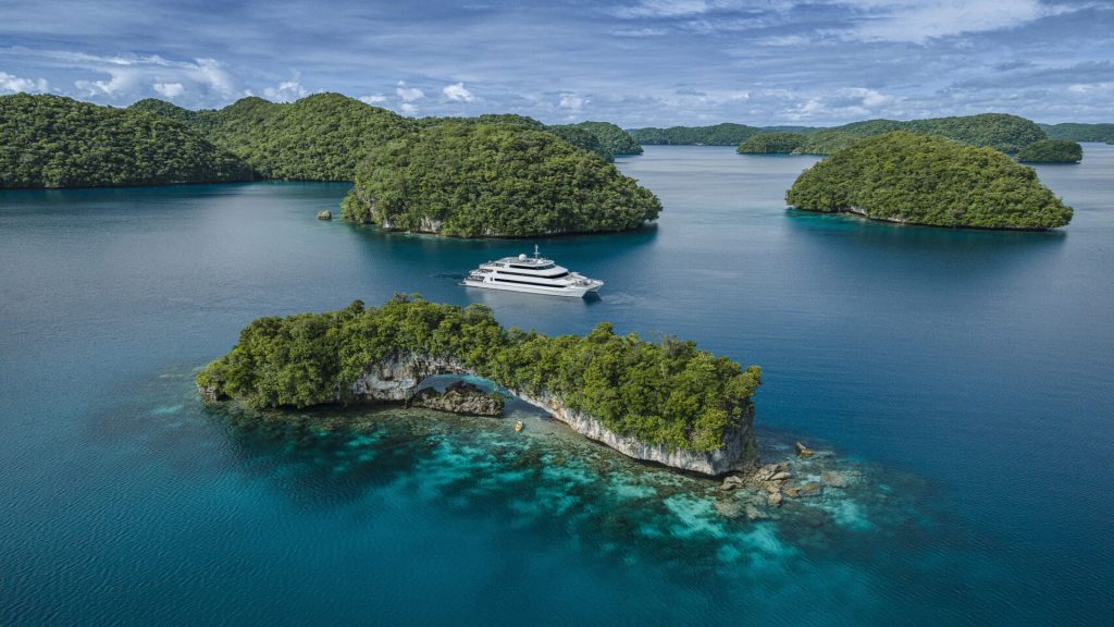 Four Seasons Explorer, Palau